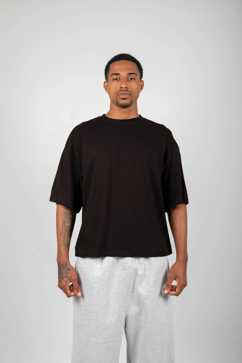POLO BOXY FIT NEGRO